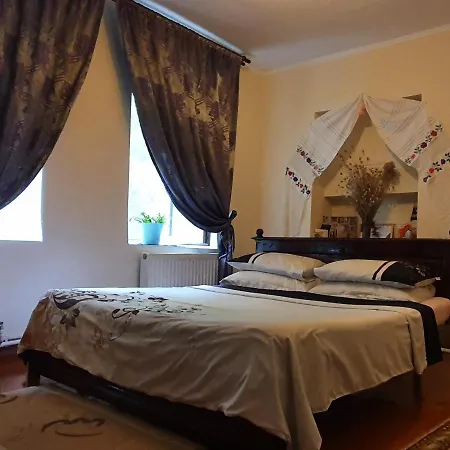 Authentic In The Centre Holiday home *